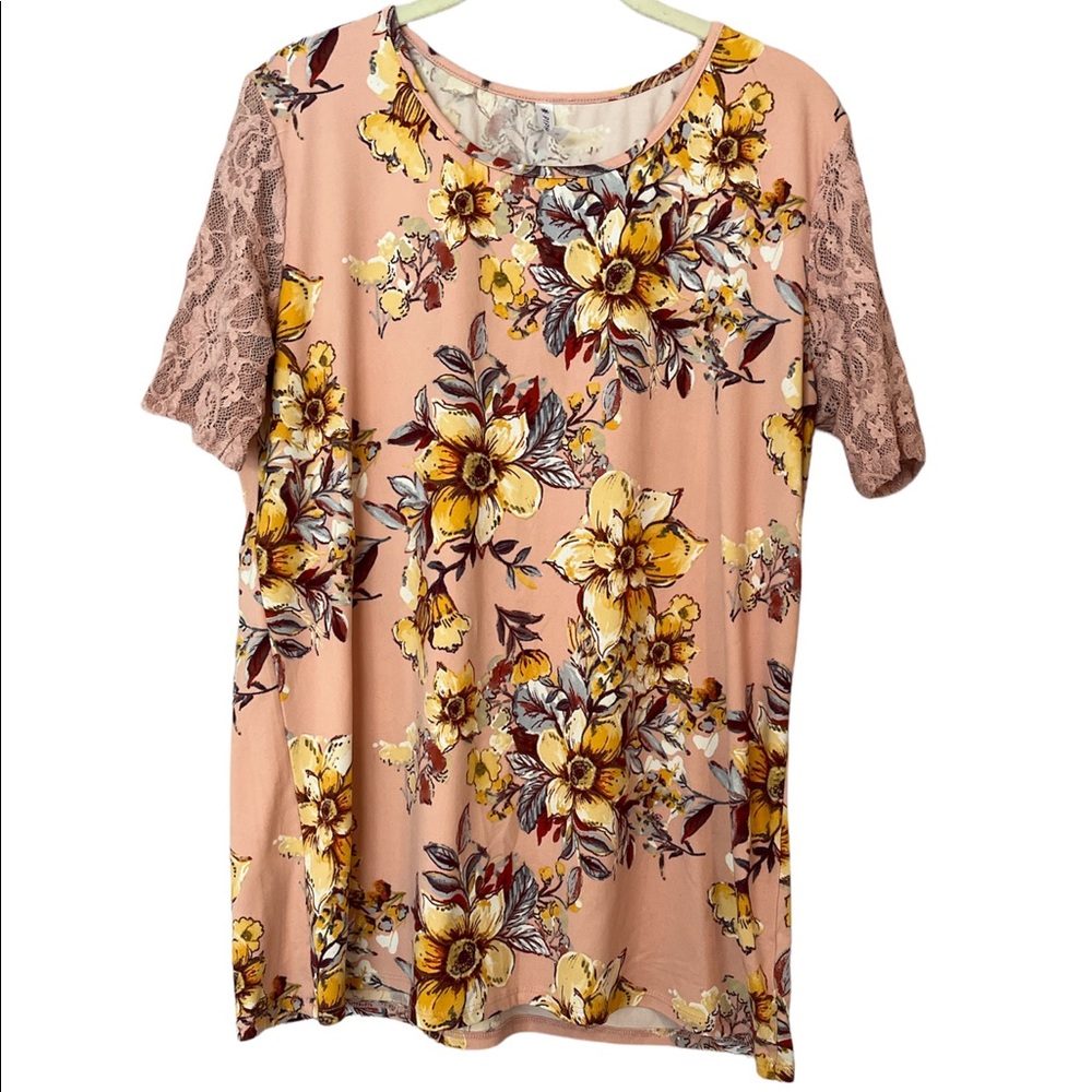 Piphany Tunic Length Floral Top with Lace - Size Medium